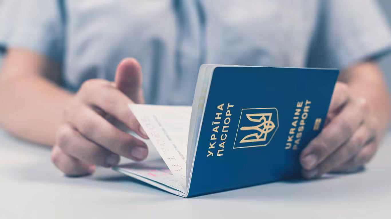 ¿Necesitas autorización de regreso para viajar fuera de España en verano de 2024? 6 autorización de regreso